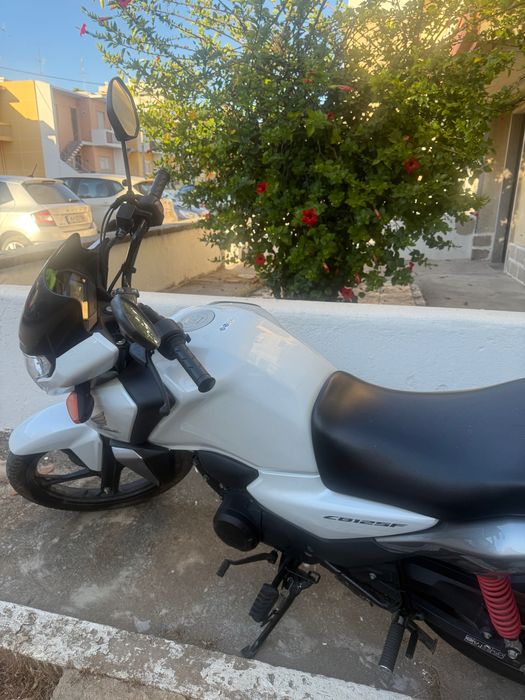 Mota 125 F muito conservada