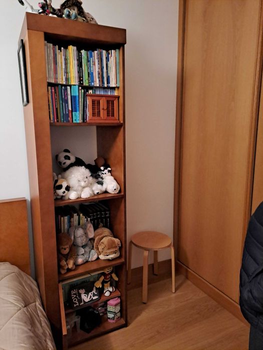 MOBÍLIA DE QUARTO DE SOLTEIRO COM 2 CAMAS - 1 GAVETÃO