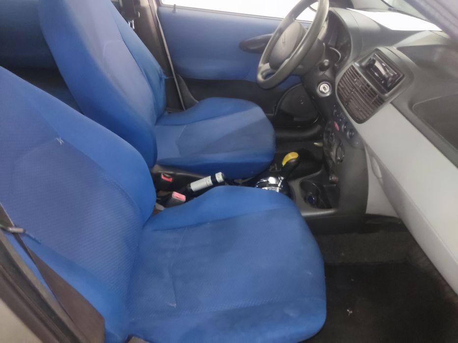 Fiat Punto CAIXA AUTOMÁTICA SÓ 3250€