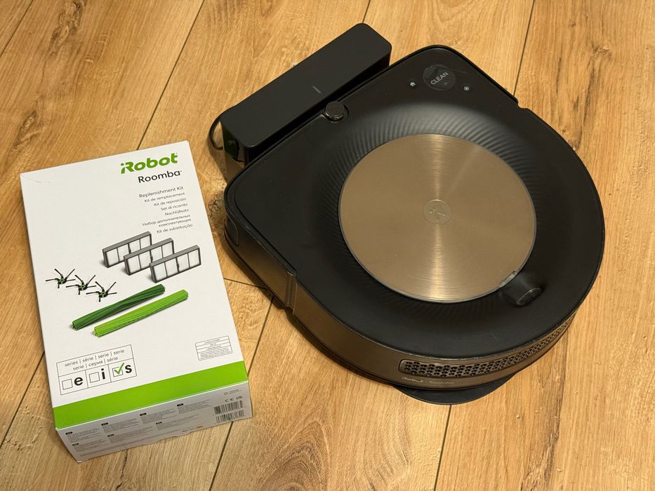 iRobot Roomba S9 wraz z stacją dokującą i oryginalnymi akcesoriami