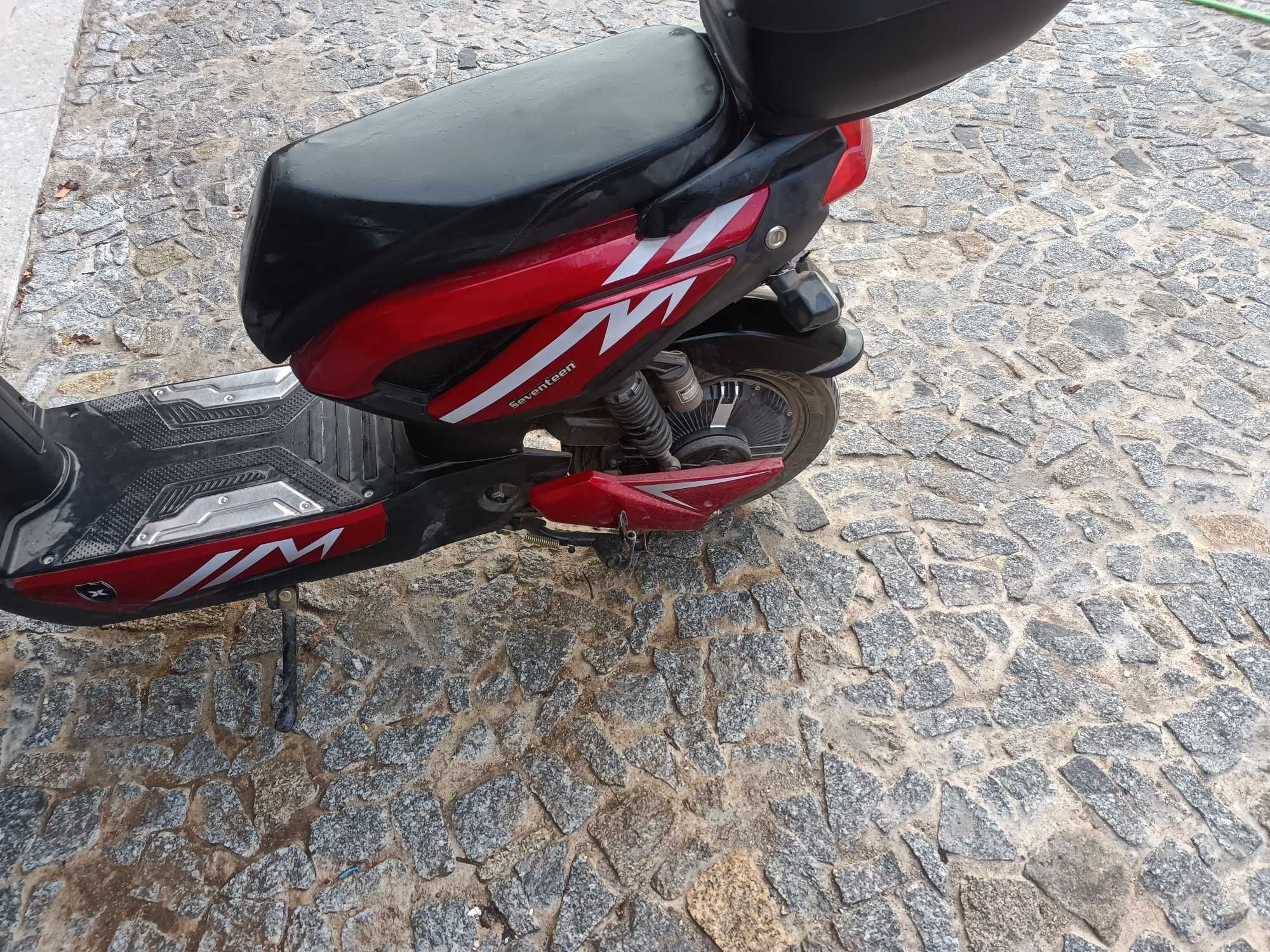 Mota elétrica em bom estado