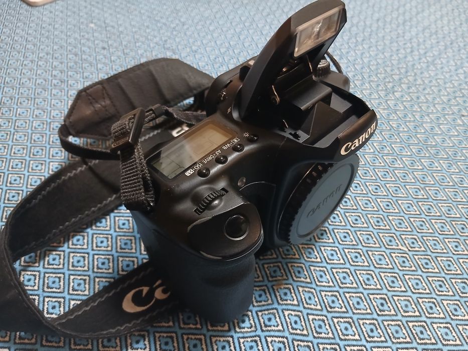 В гарному стані canon 40d