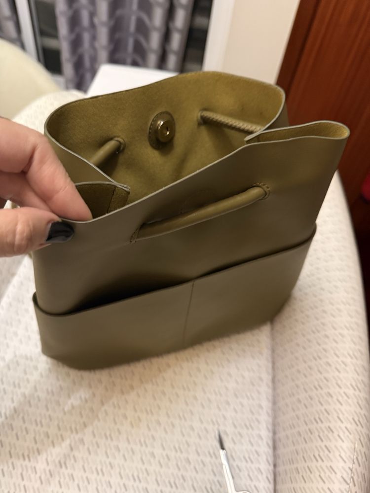 Bolsa/mochila pequena