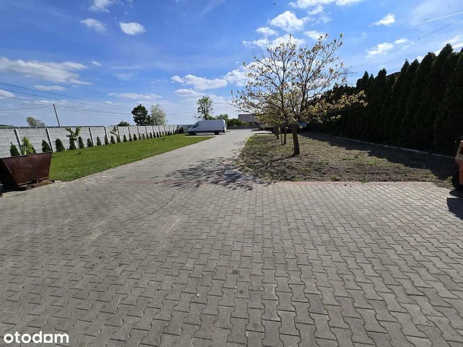 Dom wolnostojący z budynkami przeznaczonymi na działalność gospodarczą