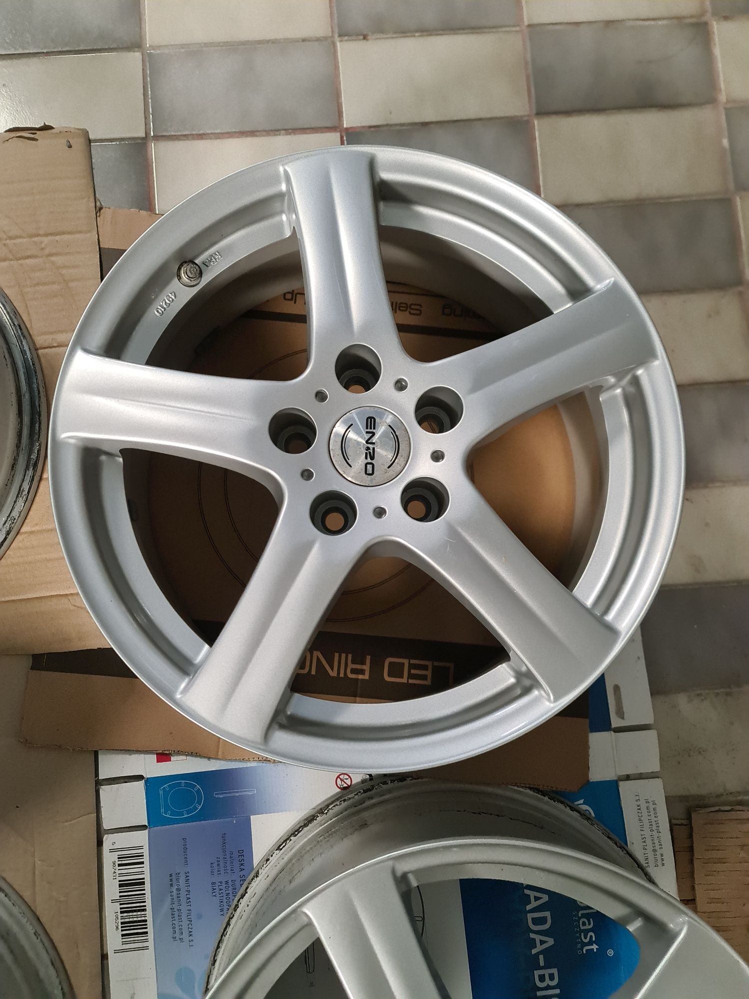 Felgi aluminiowe 17"czujniki KIA 5x114.3
