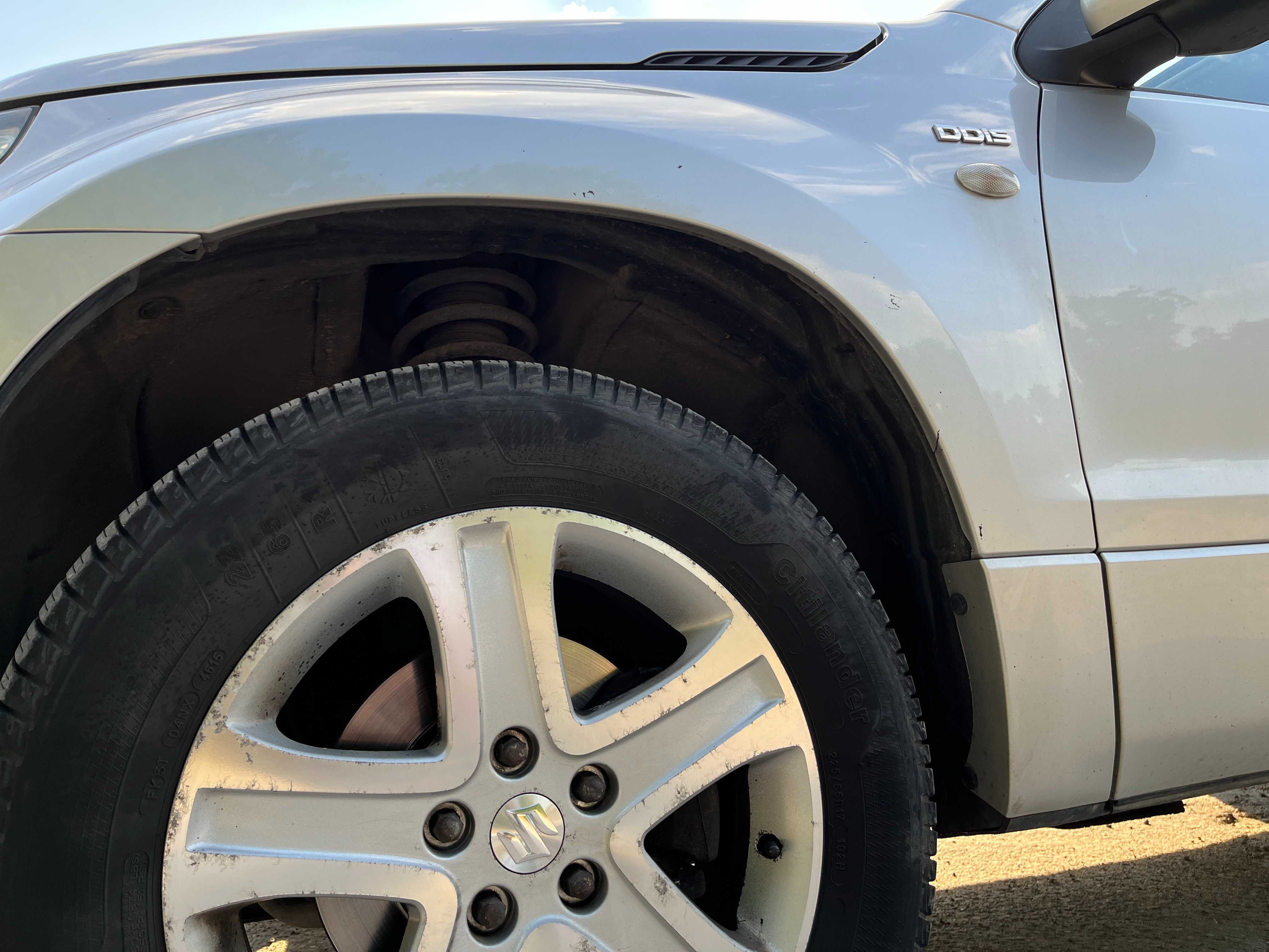 Sprzedam Suzuki Grand Vitara 1.9 TDi 2006 r. Przebieg 185000 km.