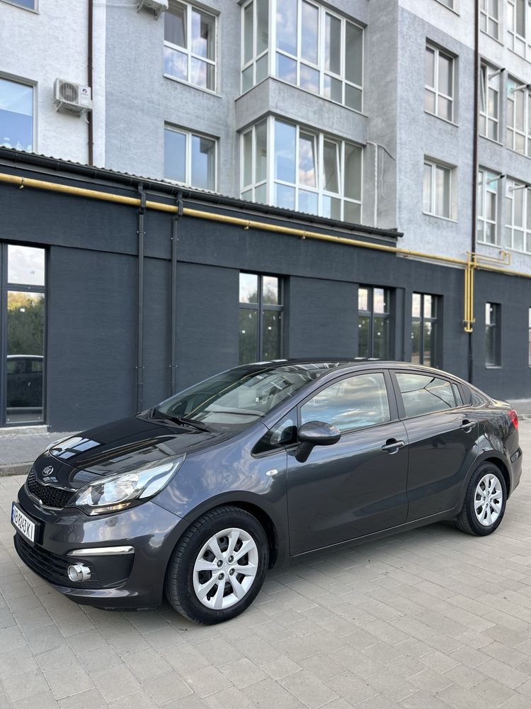 Kia Rio (Кіа Ріо) • 2016 • 1.4 Бензин • Дуже гарний стан