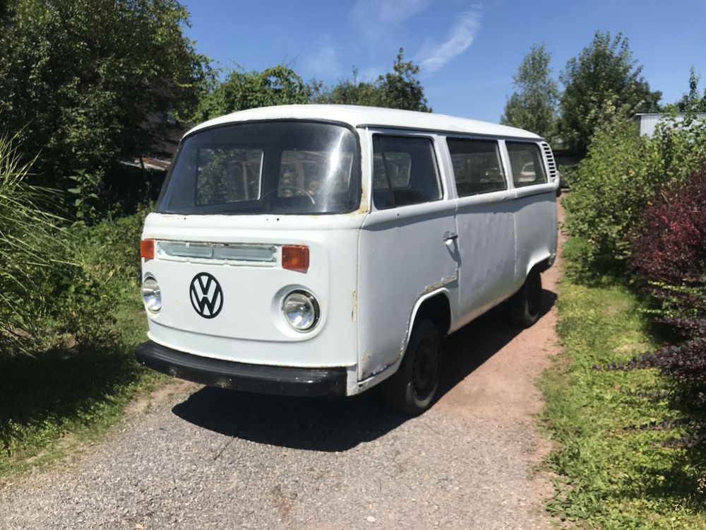 Volkswagen vw t2 b ogórek 9 osobowy projekt karoseria