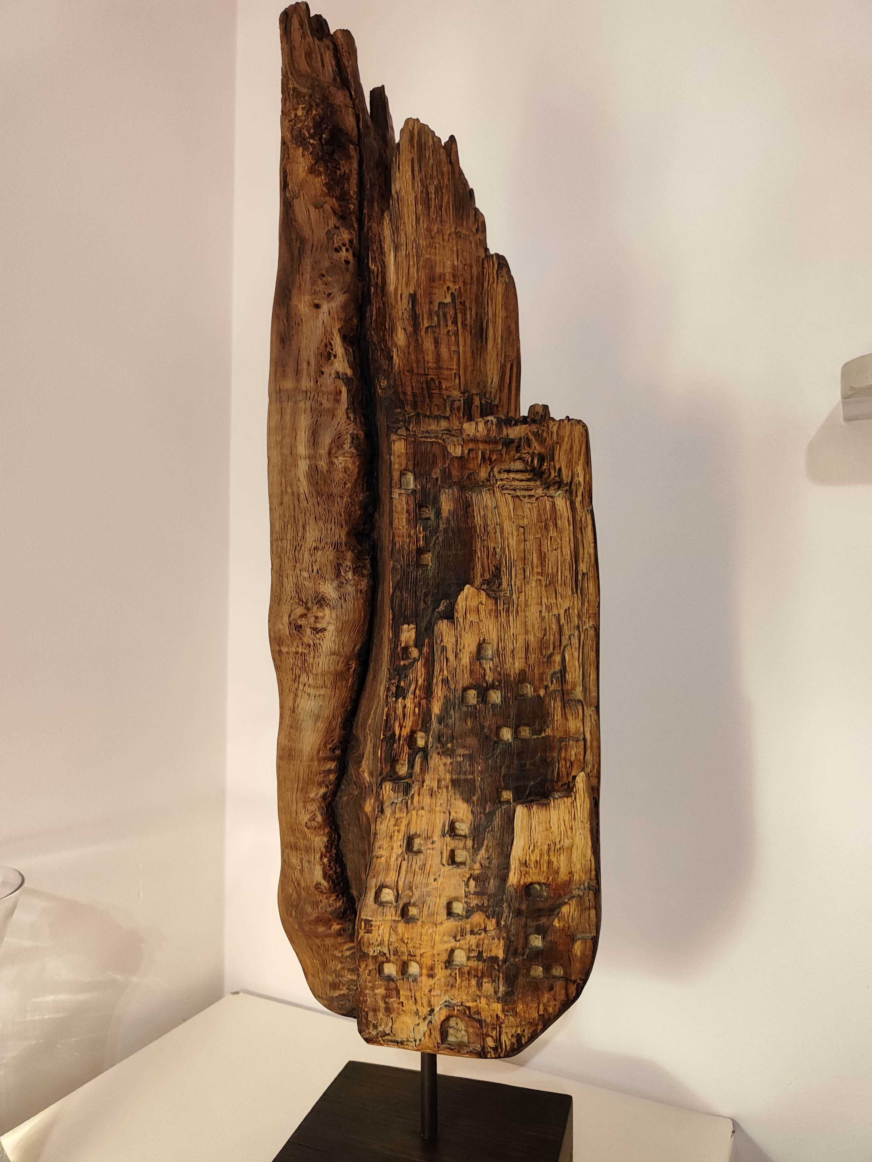Rzeźba drewniana nowoczesna dekoracyjna, dąb wys. 71 cm