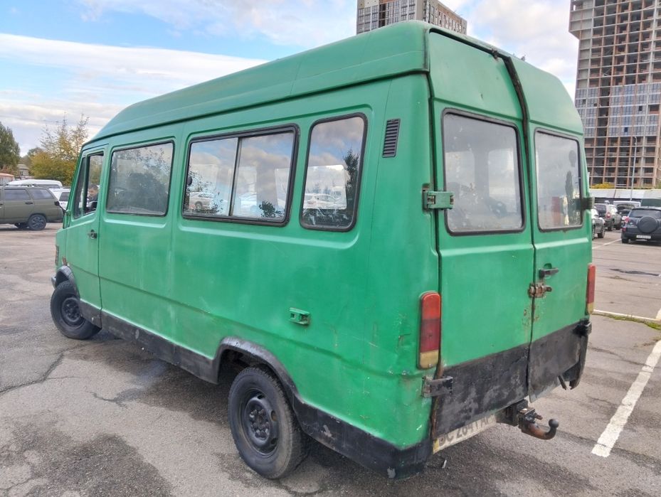 Продам Мерс Т1 на 2.3 мотори