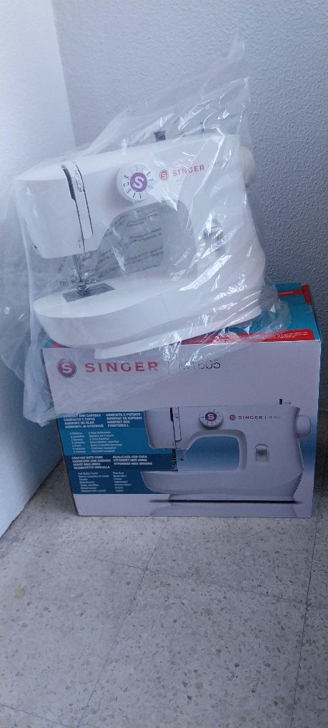 Máquina de costura SINGER