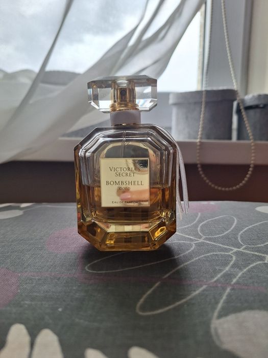 Victoria Secret bombshell gold eau de parfum