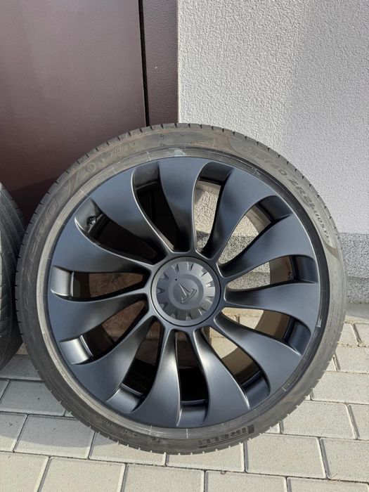 Диски R21 Tesla Perfomance