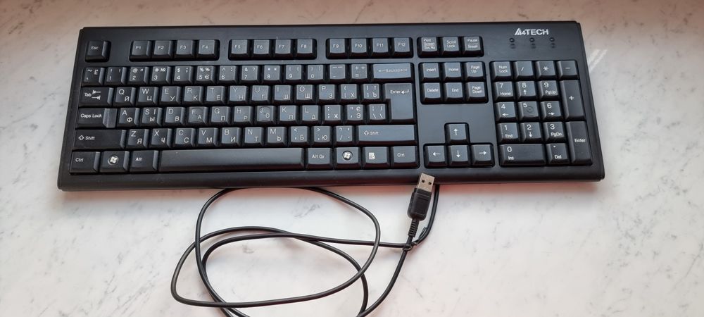 Клавиатура проводная. Торг!