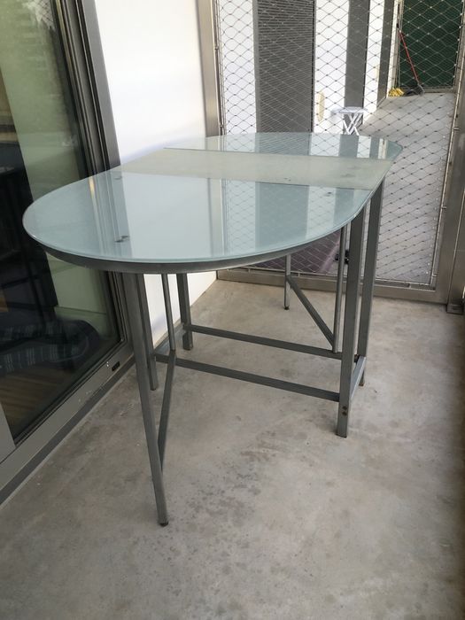 Mesa e Cadeiras de cozinha em bom estado