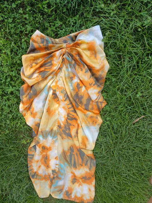 Спідниця літня з розміром у стилі Кім Кардашіан