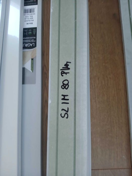 Listwa przypodłogowa MDF RAL 7035 - 25 zł sztuka