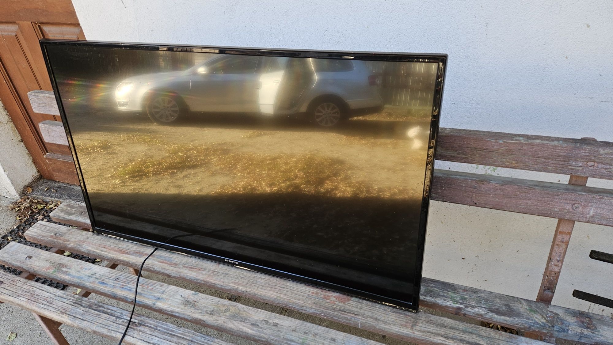 Telewizor Hitachi 43 cale uszkodzony,