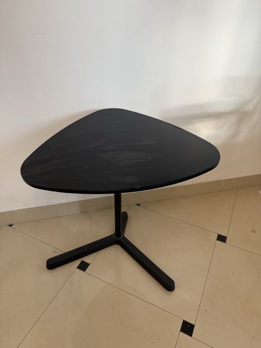 Stolik IKEA Svartasen