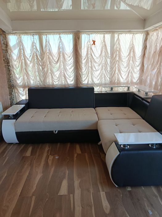 Ремонт  та оббивка м'яких кутків  на дому.