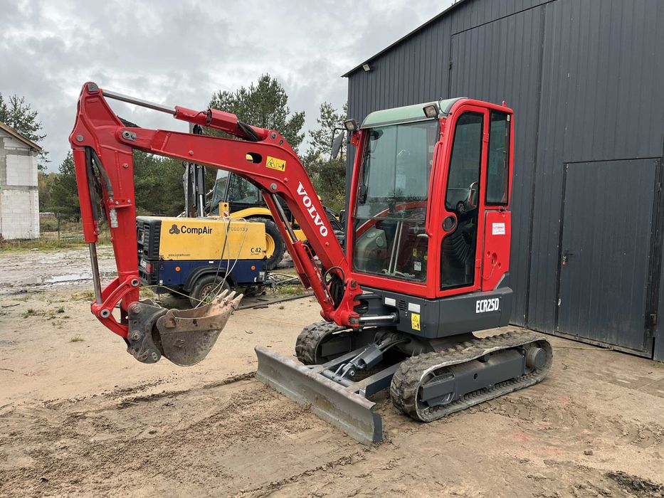 Volvo ecr25d minikoparka 2,5t  Sprowadzona JCB 8026 Kubota Kx-027