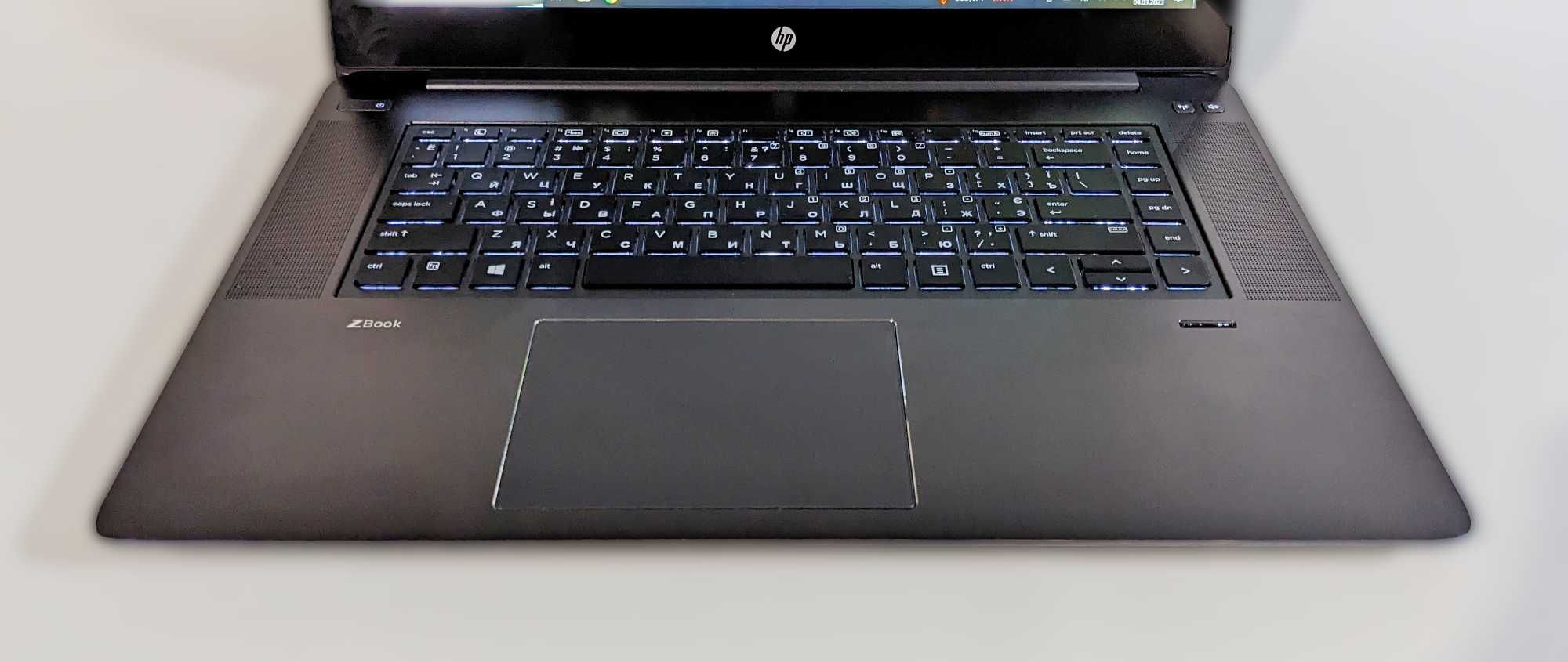 Сенсорный HP ZBook Studio G3/Xeon/3.7GHz/IPS/16G_RAM/1TB_SSD/TBD/Nvid