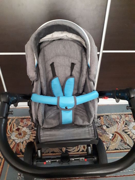 Дитяча коляска