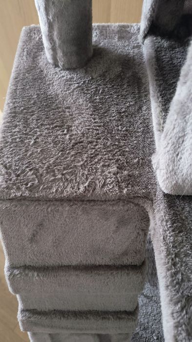 Drapak-domek dla kota