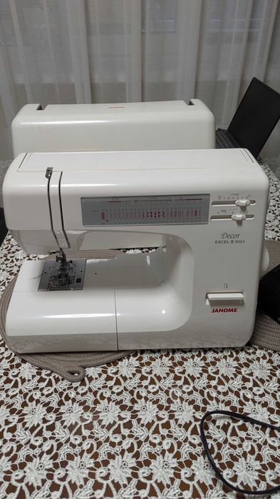 Швейна машина Janome Decor Excel 5024