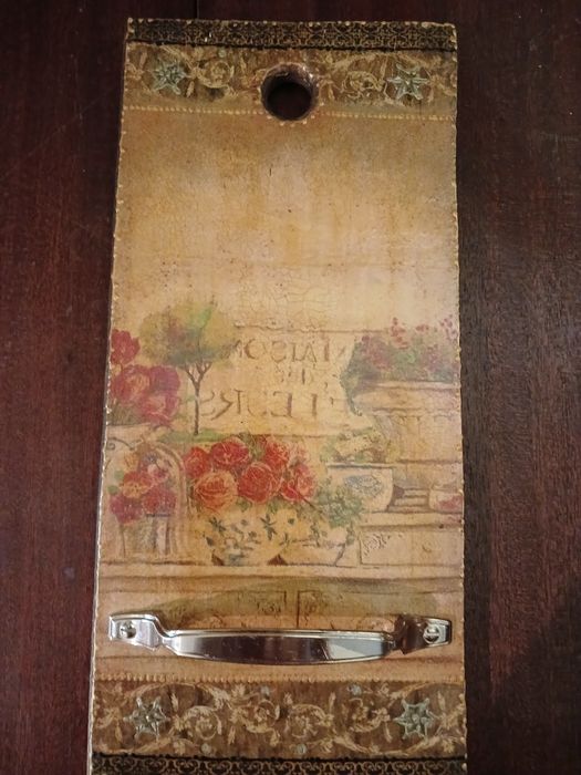 Продаю  красивую, обьемную картину