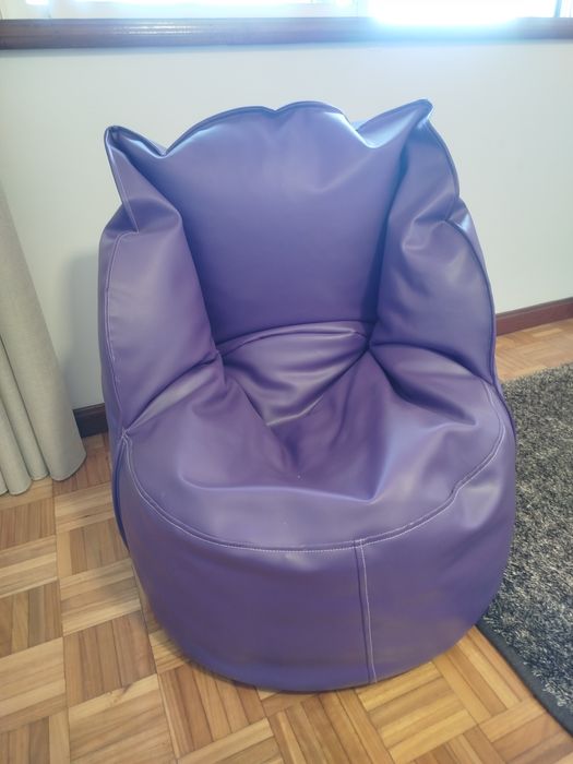 Puff roxo bom estado