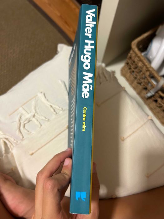 Contra mim de Valter Hugo Mãe