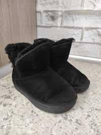 Зимові черевики(уги)