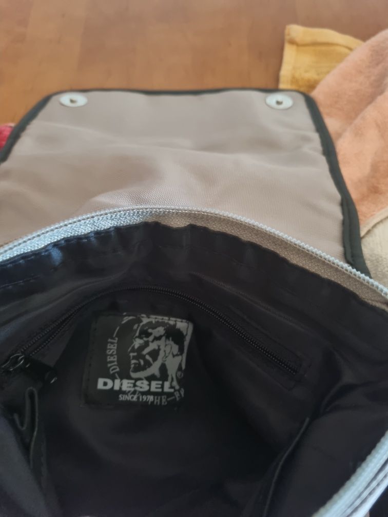 Diesel  saco tiracolo
