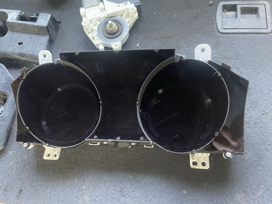 Приборка Toyota Land Cruiser 200 панель приборов