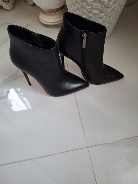 Продам ботіночки 37р