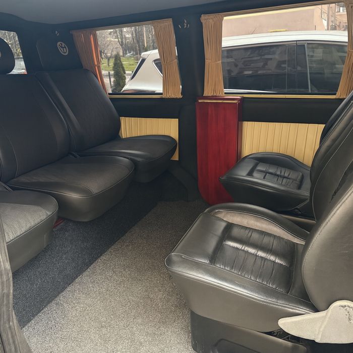 Продам Фольцваген транспортер Т5 пасс