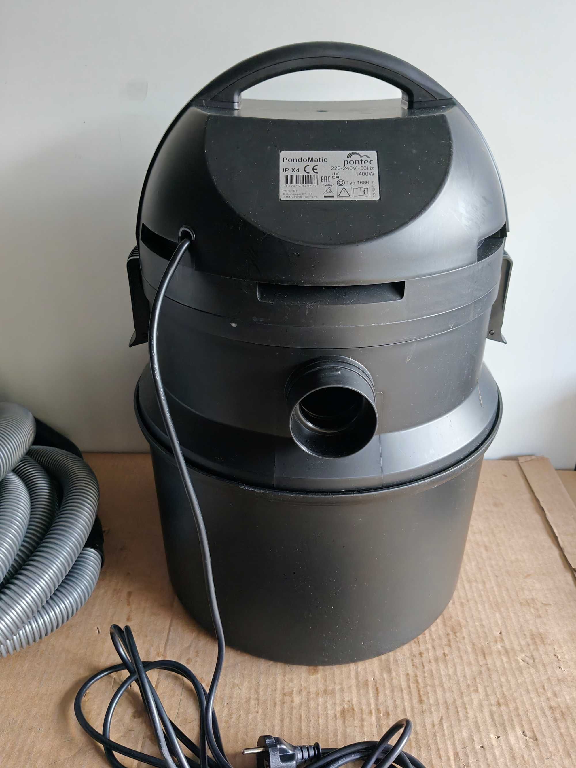 Odkurzacz do czyszczenia oczek wodnych  230V  1400W