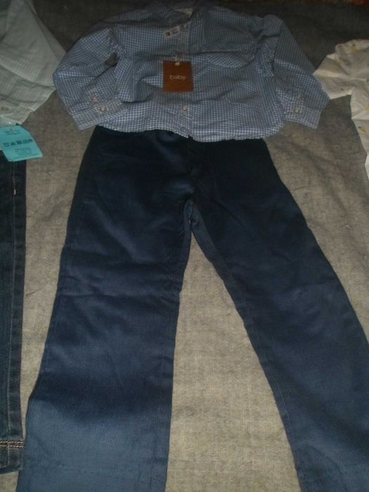 lote de roupa nova com etiqueta para bebe