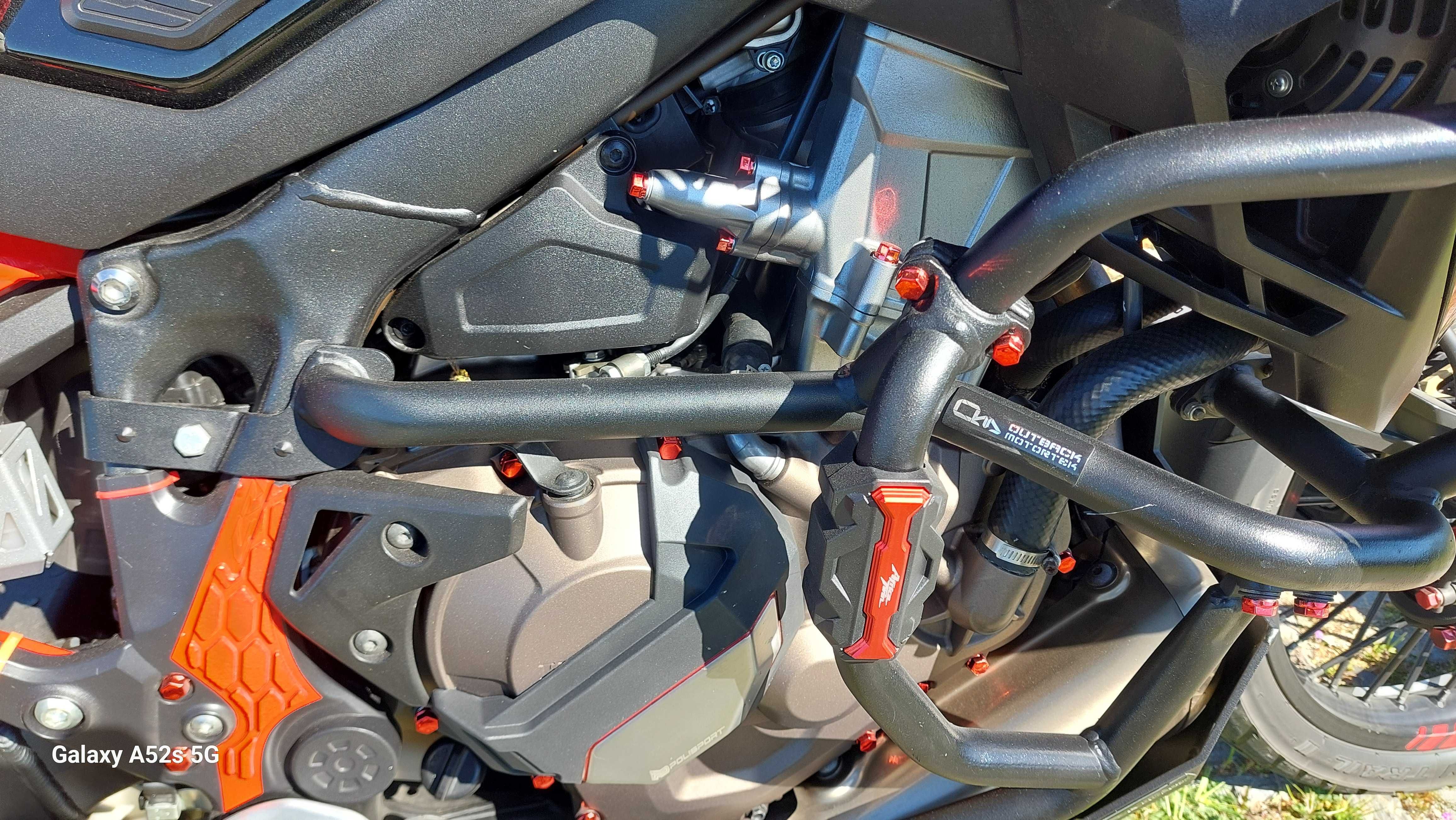 Africa Twin 1100 (irrepreensível)