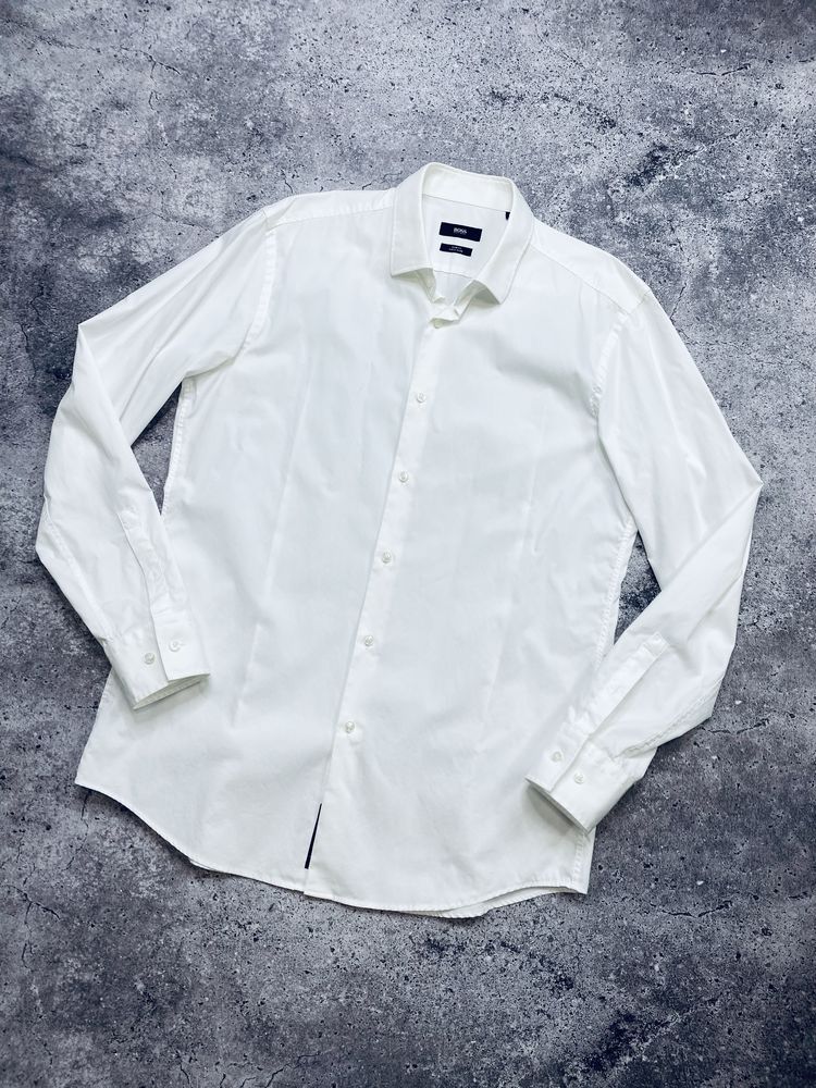 Мужская белая молочная рубашка Hugo Boss L slim fit