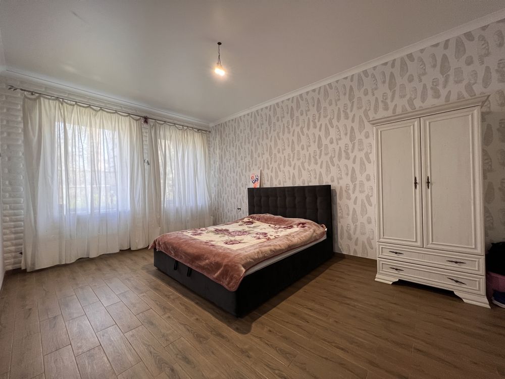 Продаж 3-кімнатної Центр, Коцюбинського, Сталінка, 80м2