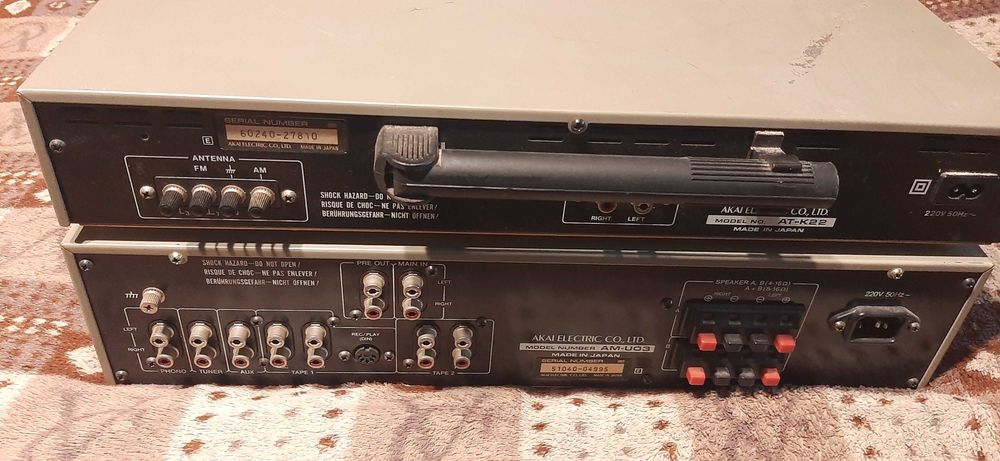 AKAI связка усилитель AM-U03 и тюнер AT-K22