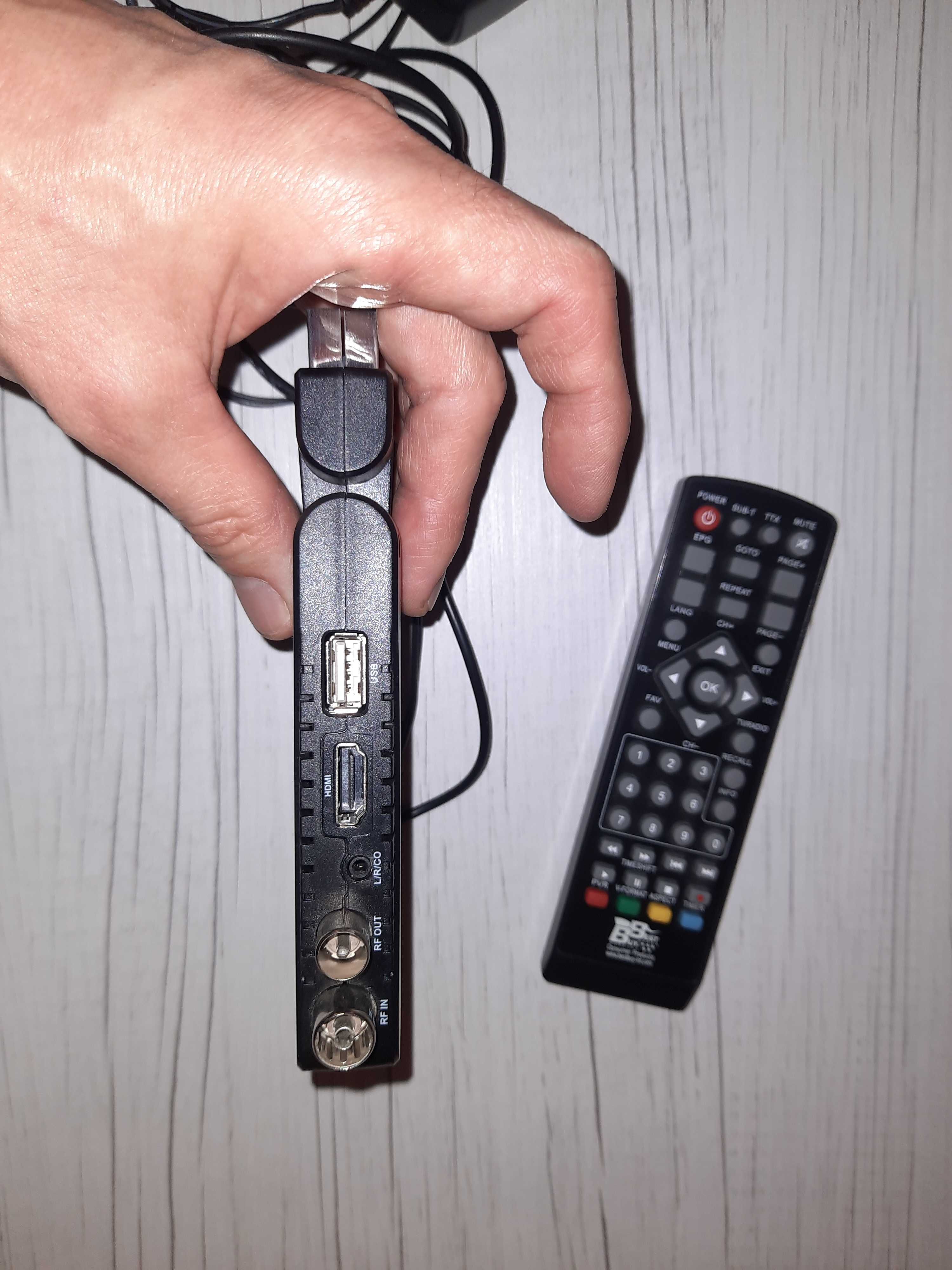 Dekoder DVB-T HD Dual sprawny z pilotem