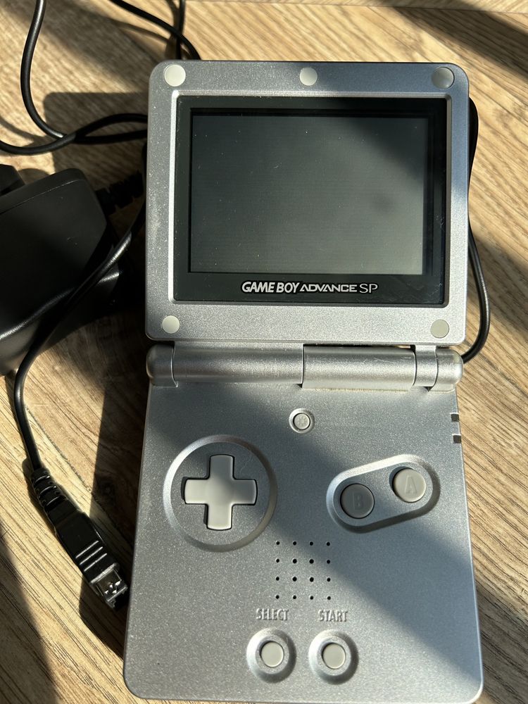 GameBoy Advance SP + Tekken