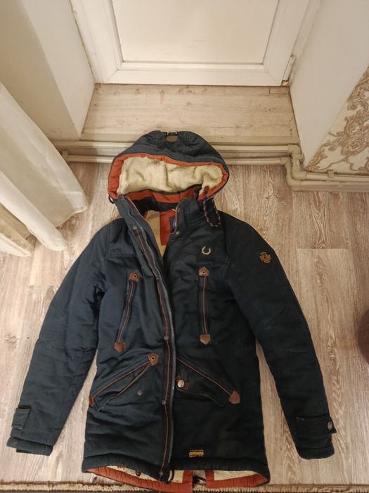 Продам зимню куртку хлопчачю