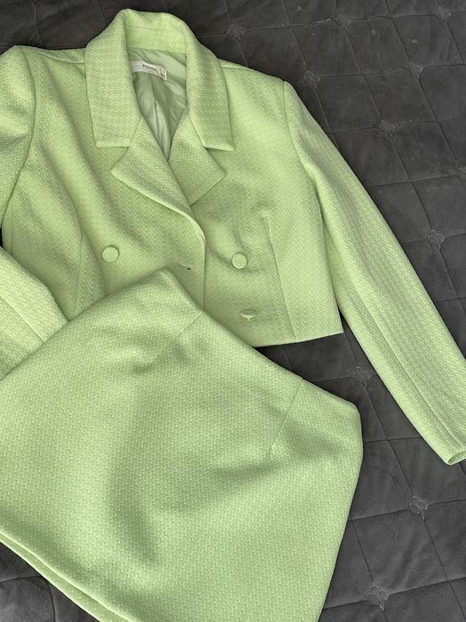 Костюм зі спідницею Reserved