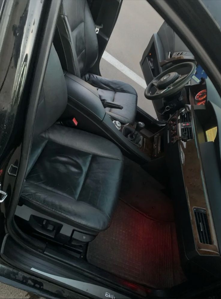 Sprzedam BMW E60 525D