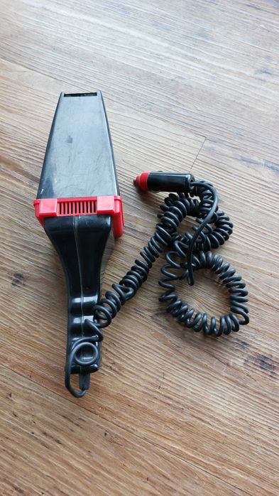 Odkurzacz samochodowy