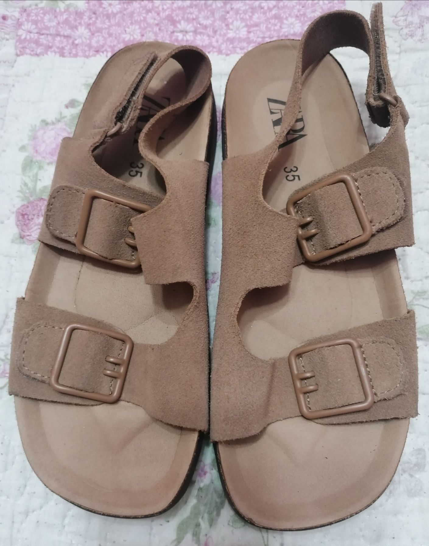 Sandálias n°35 Zara